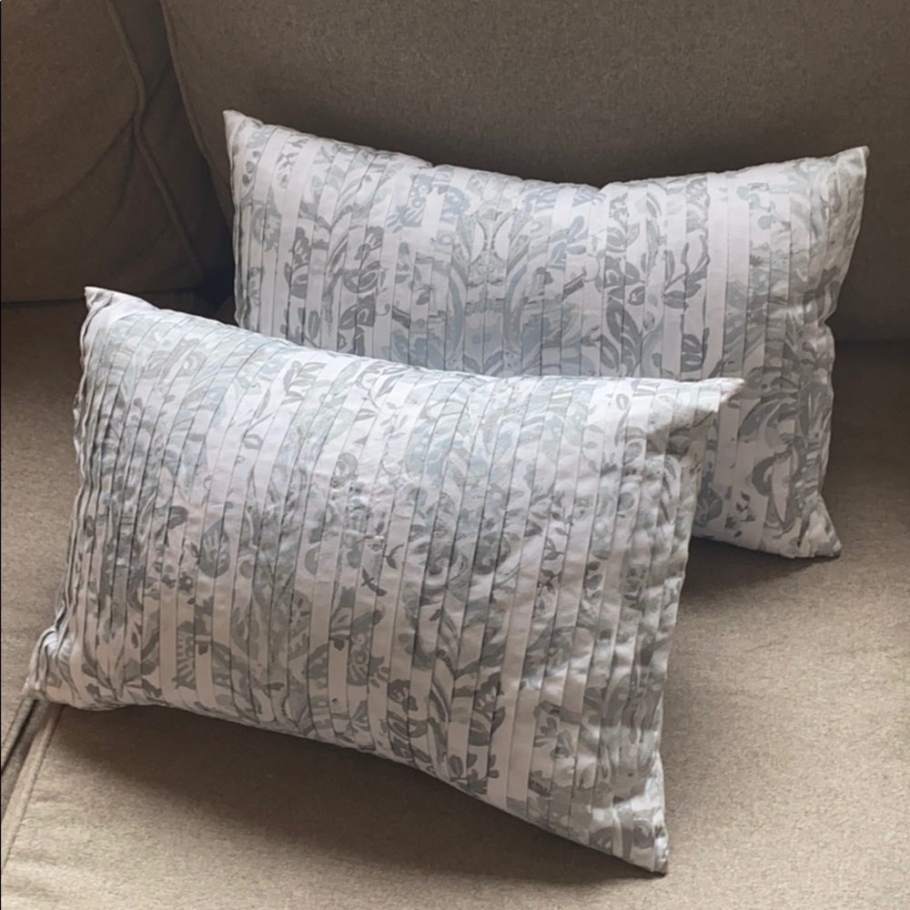 Throw pillows
